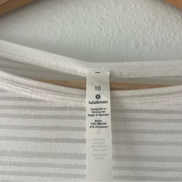 LULULEMON | Luminous Back in Action Sheer Long Sleeve Top | 10 - Picture 4 of 5